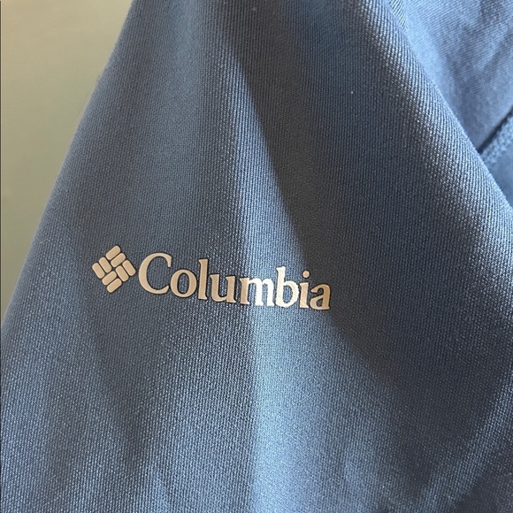 Columbia Blue Sportswear Top - Picture 7 of 9